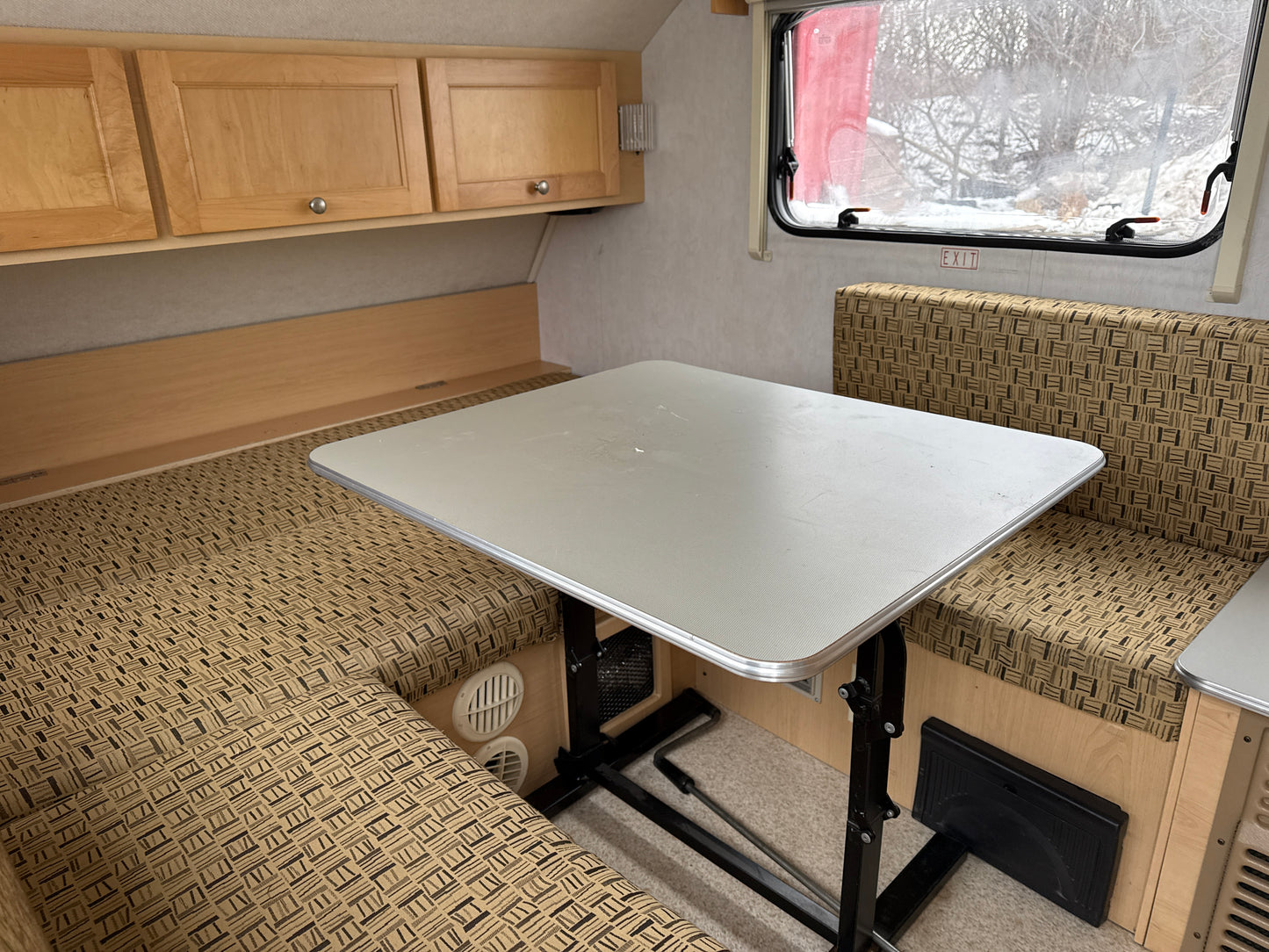 #8209 | 2009 Dutchmen T@B T1 Travel Trailer*