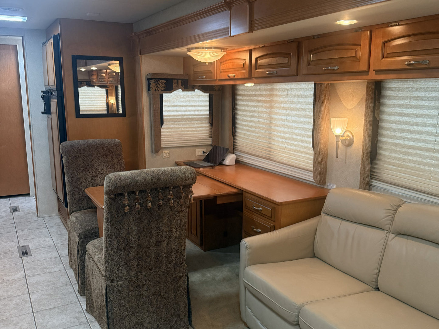 #C7202 | 2008 Newmar Kountry Star 3912 Class A Motorhome