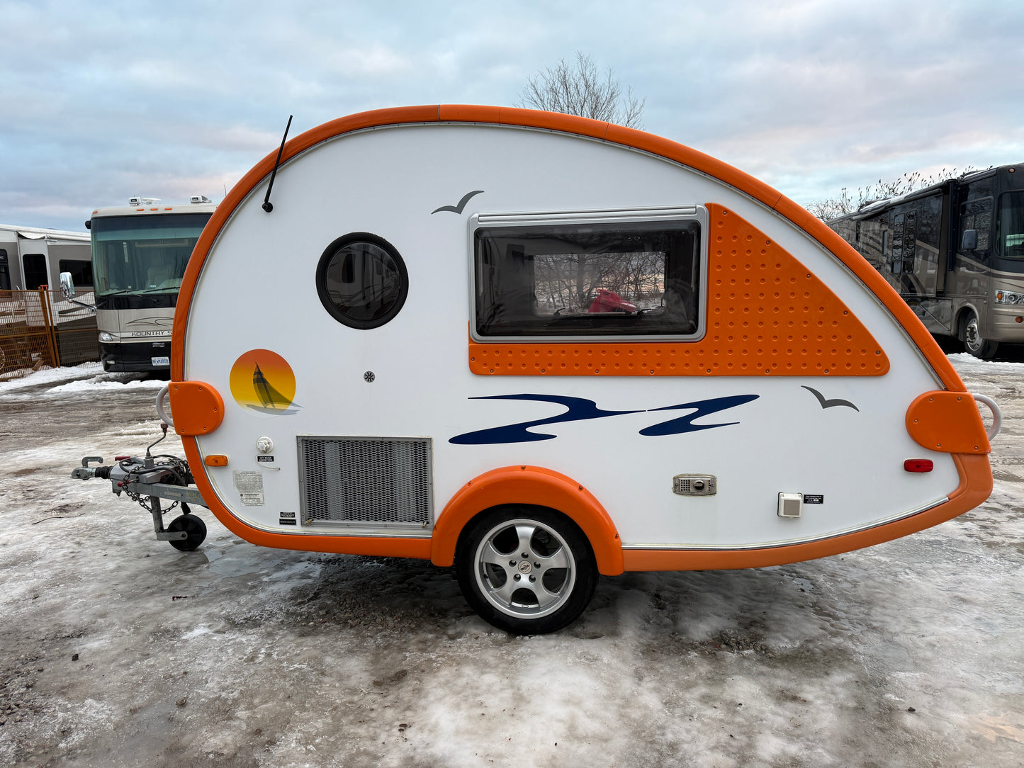 #8209 | 2009 Dutchmen T@B T1 Travel Trailer*