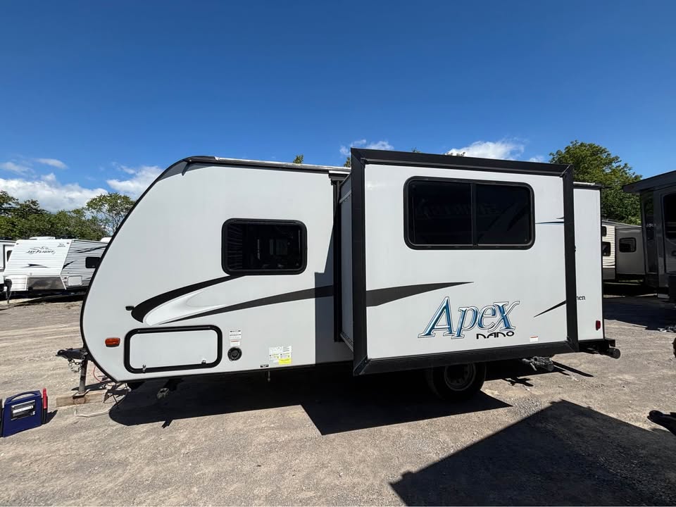 #8081 | 2016 FOREST RIVER Coachmen Apex Nano 191RBS