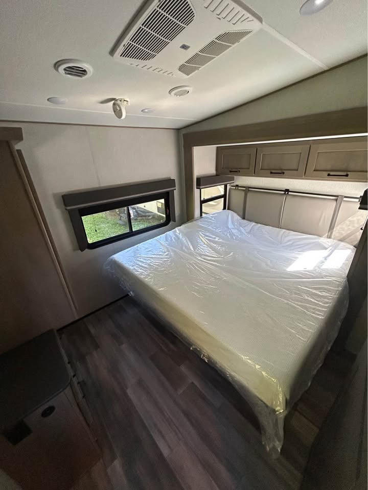 #8088 | 2023 GRAND DESIGN Reflection 370FLS