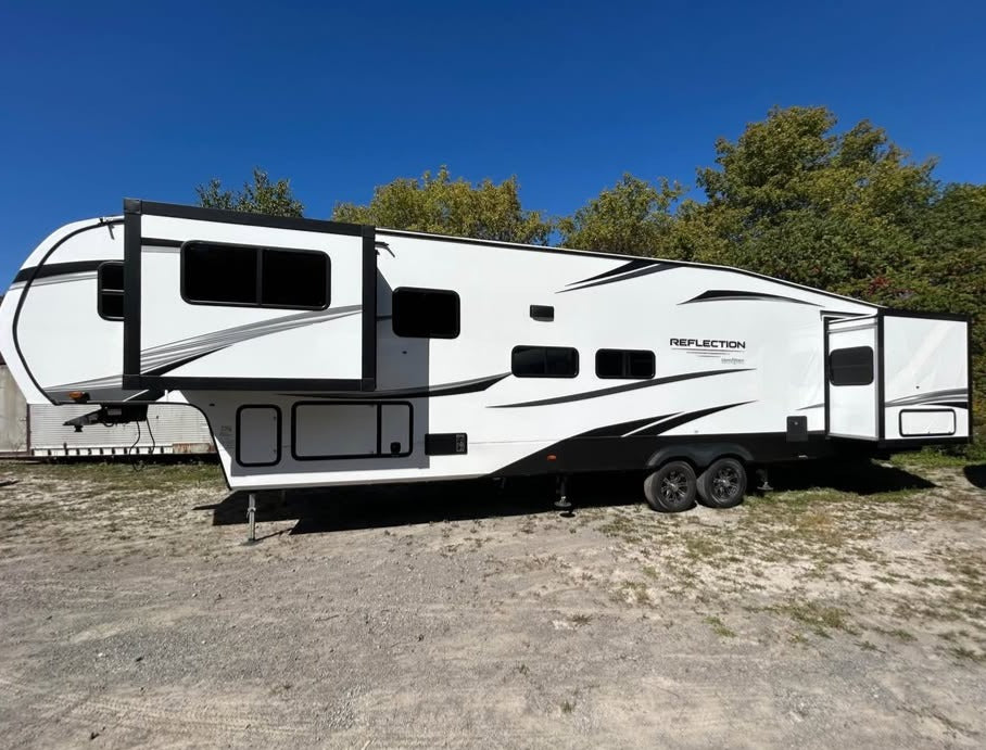 #8088 | 2023 GRAND DESIGN Reflection 370FLS