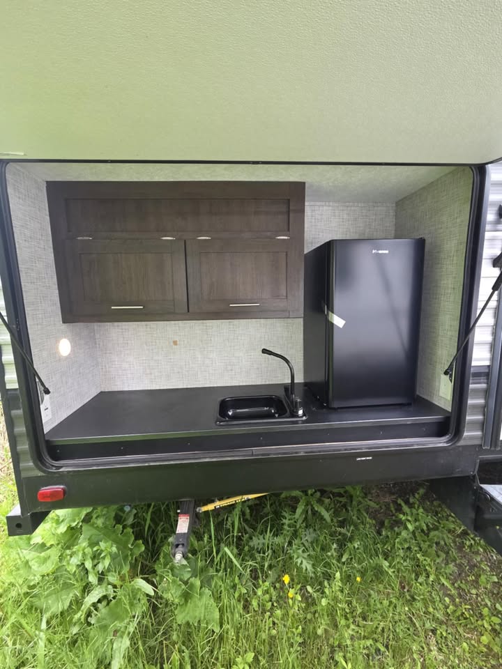 #8098 | 2020 Forest River Salem 32BHDS Travel Trailer