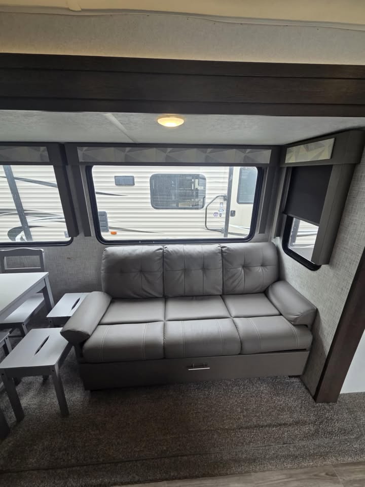 #8098 | 2020 Forest River Salem 32BHDS Travel Trailer