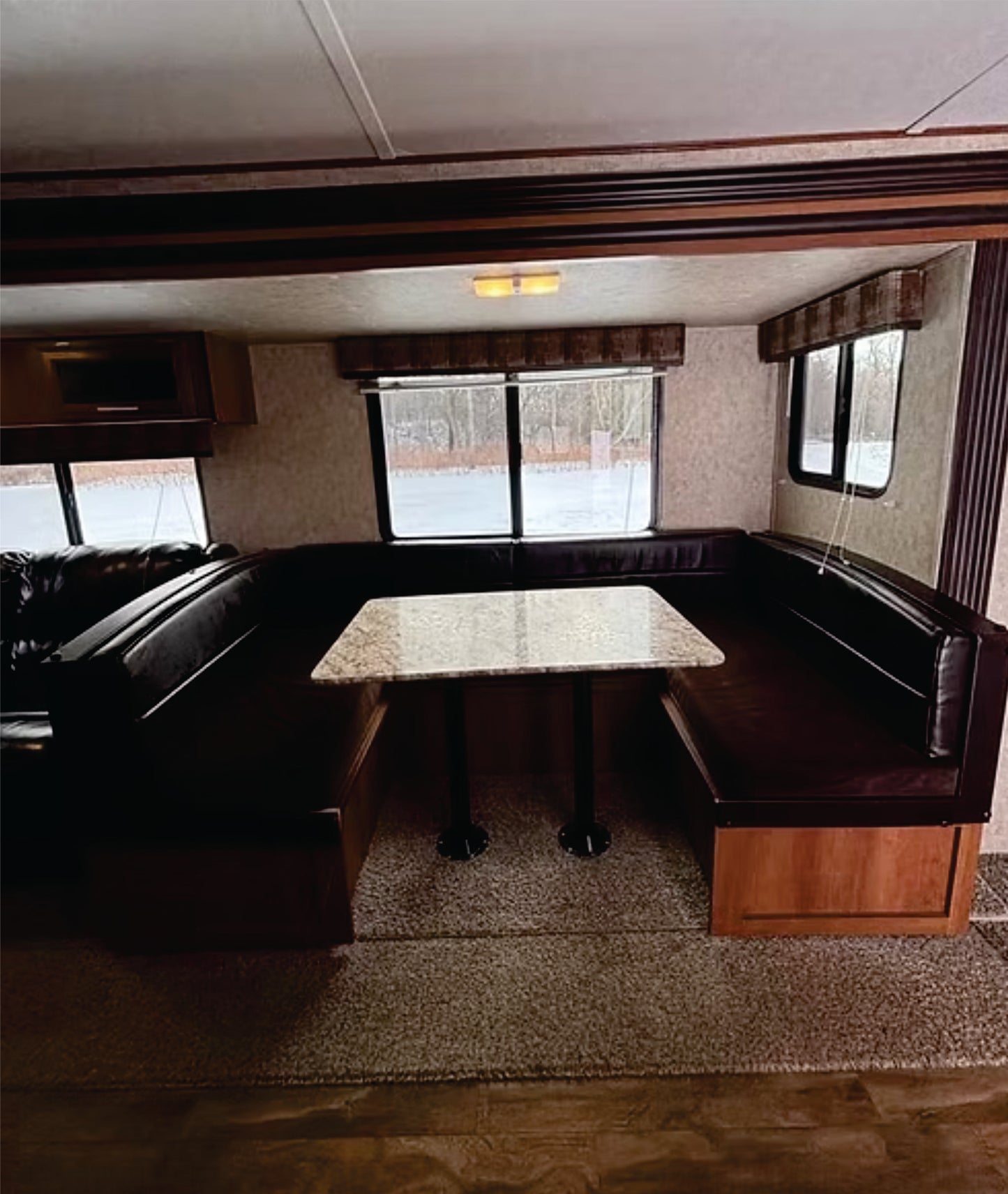 #8103 | 2018 Forest River Avenger 27DBS Travel Trailer
