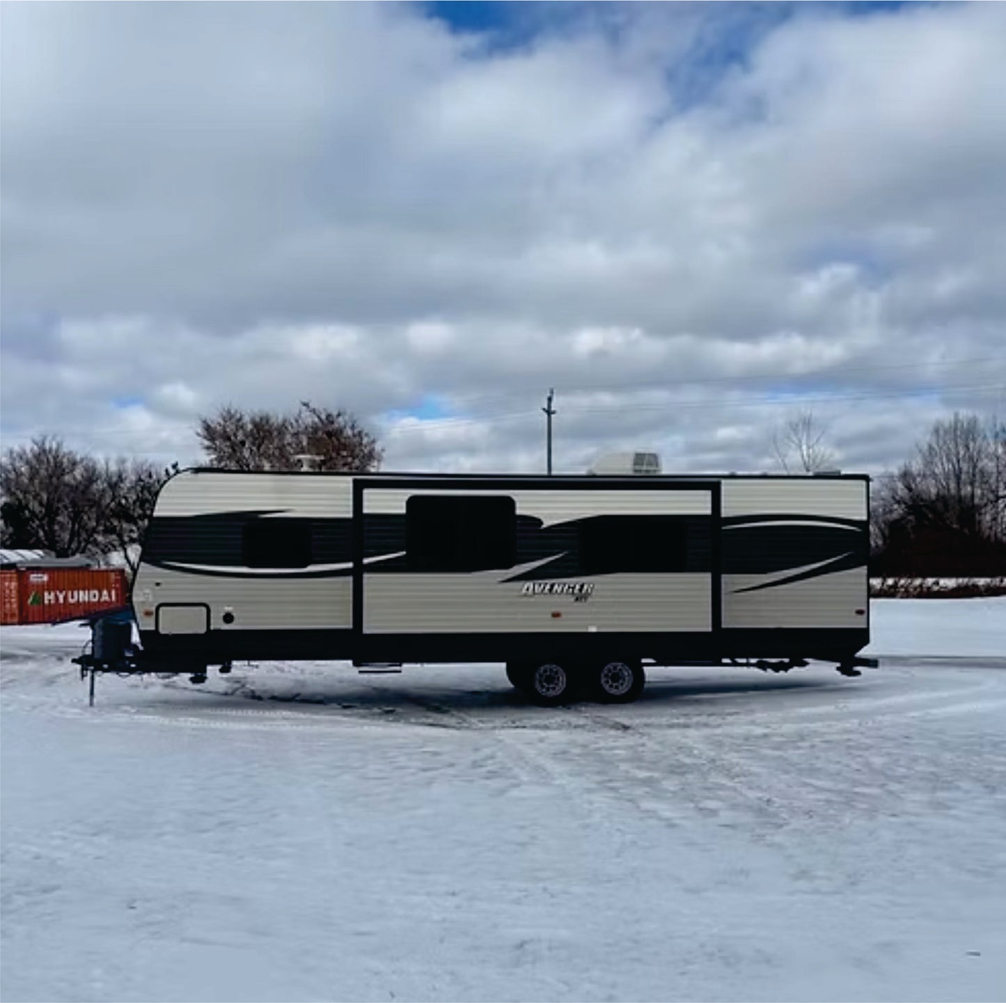 2018 Forest River Avenger 27DBS Travel Trailer slide out