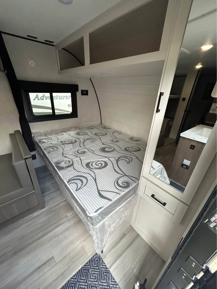 #8104 | 2025 Starcraft Autumn Ridge 19BH Travel Trailer
