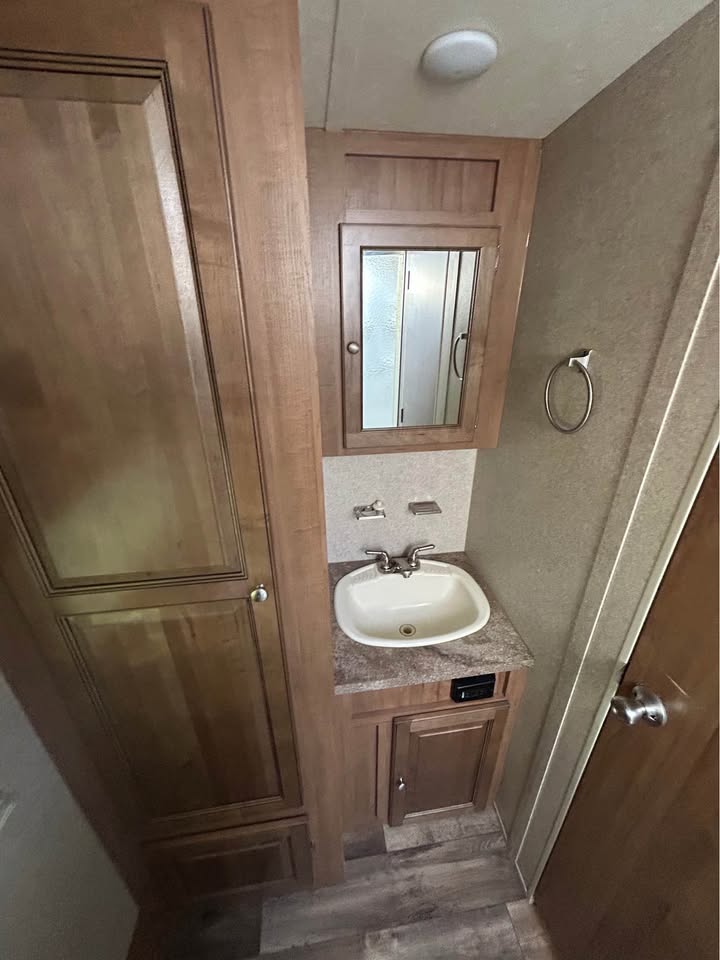 #8107 | 2017 Forest River Micro Lite 23FKBS Travel Trailer