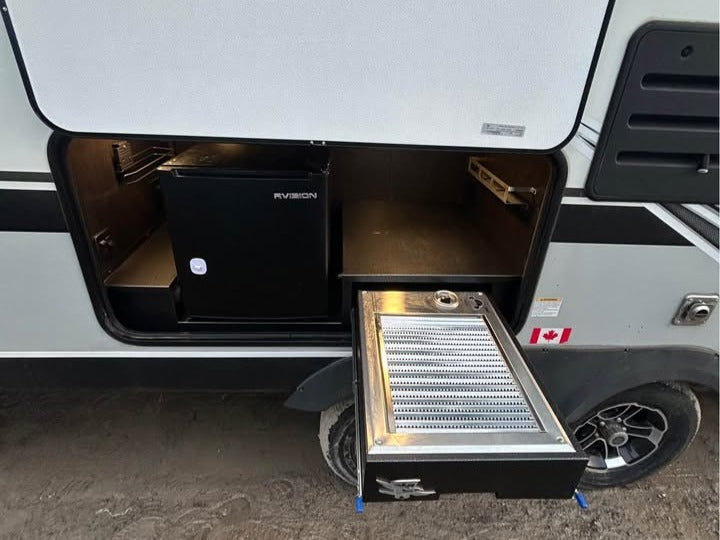 #8111 | 2020 Jayco Jay Feather 27BHB Travel Trailer