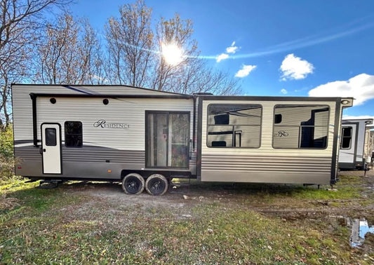 #8123 | 2019 KEYSTONE RESIDENCE 40LOFT