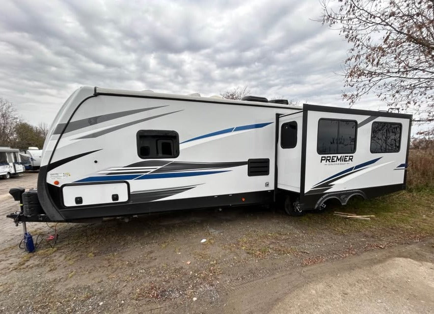 #8129 | 2021 KEYSTONE Premier 30RI