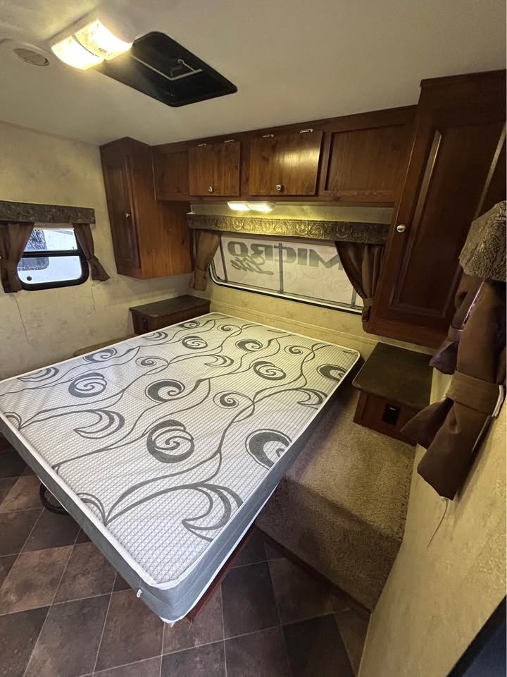 #8131 | 2013 Forest River Micro Lite 21DS Travel Trailer