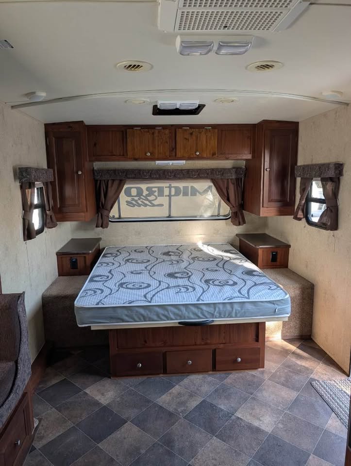#8131 | 2013 Forest River Micro Lite 21DS Travel Trailer