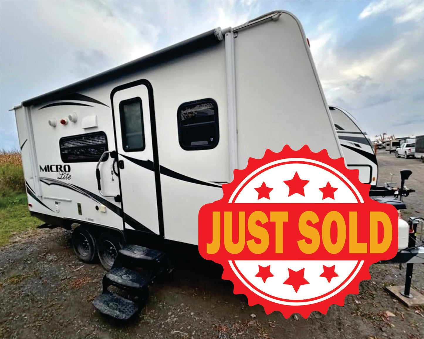 #8131 | 2013 Forest River Micro Lite 21DS Travel Trailer