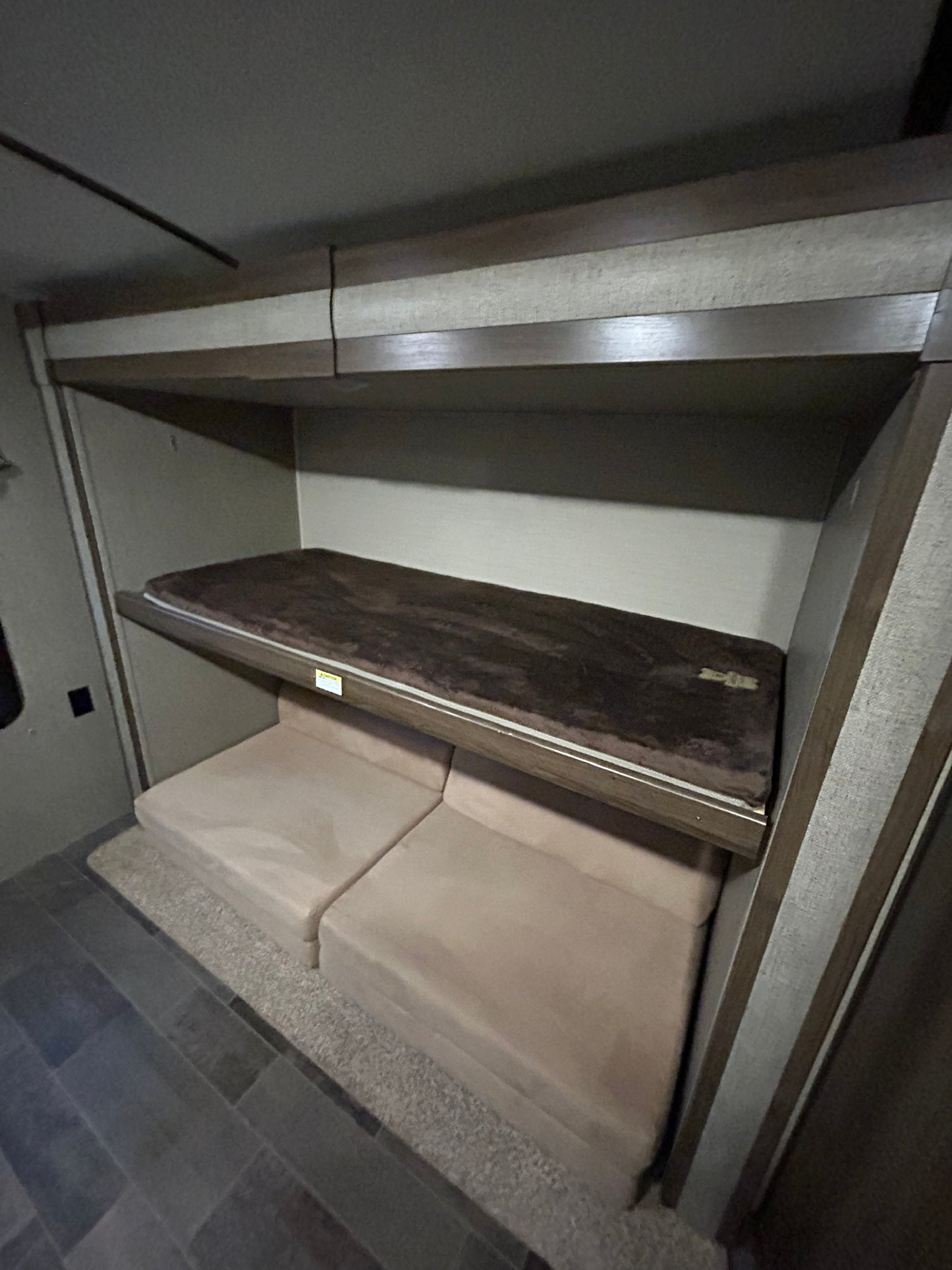 #8135 | 2017 Keystone Bullet Premier 34BHPR Travel Trailer