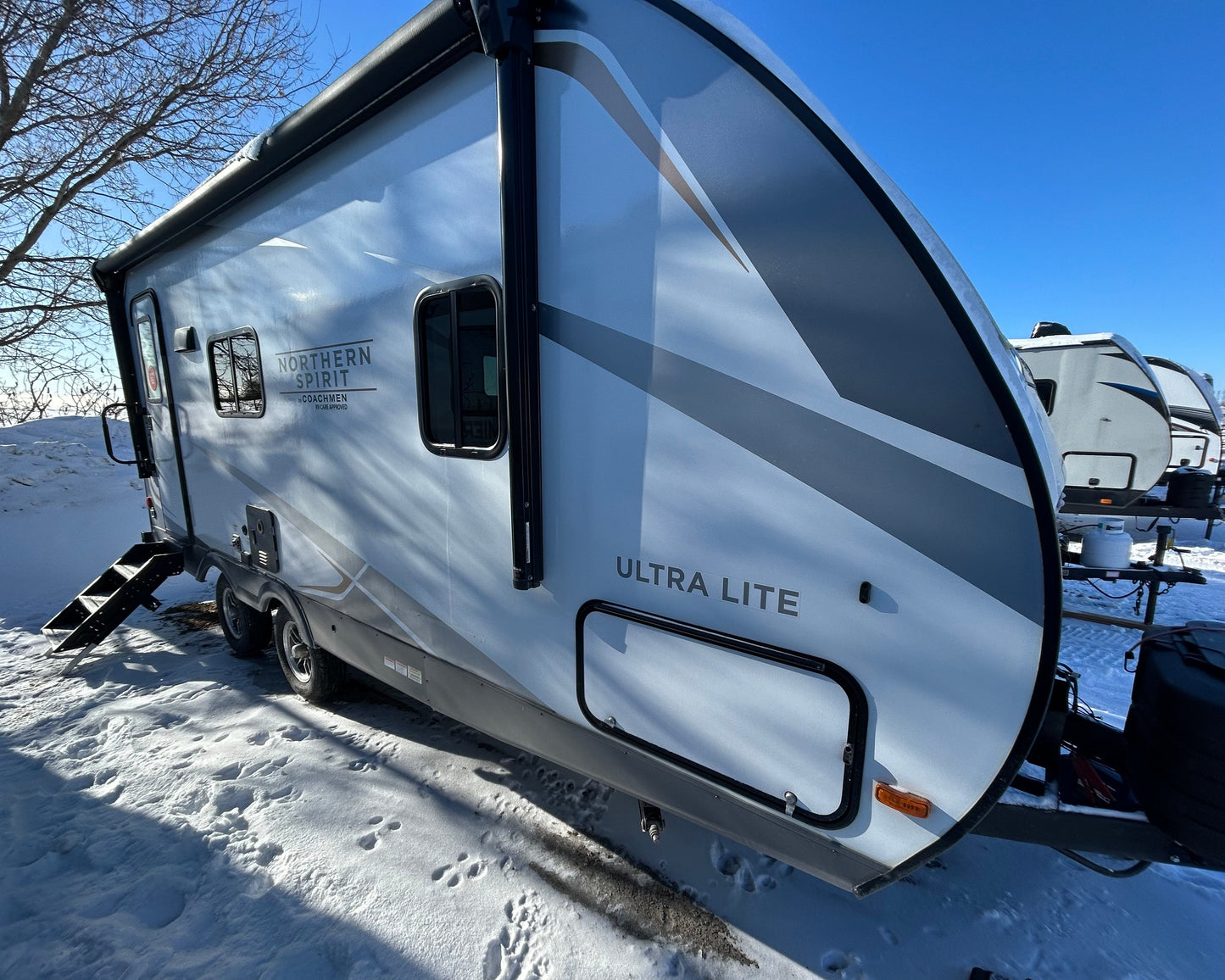 Forest River Ultra Lite Coachmen Northern Spirit Travel Trailer