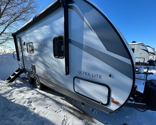 Forest River Ultra Lite Coachmen Northern Spirit Travel Trailer