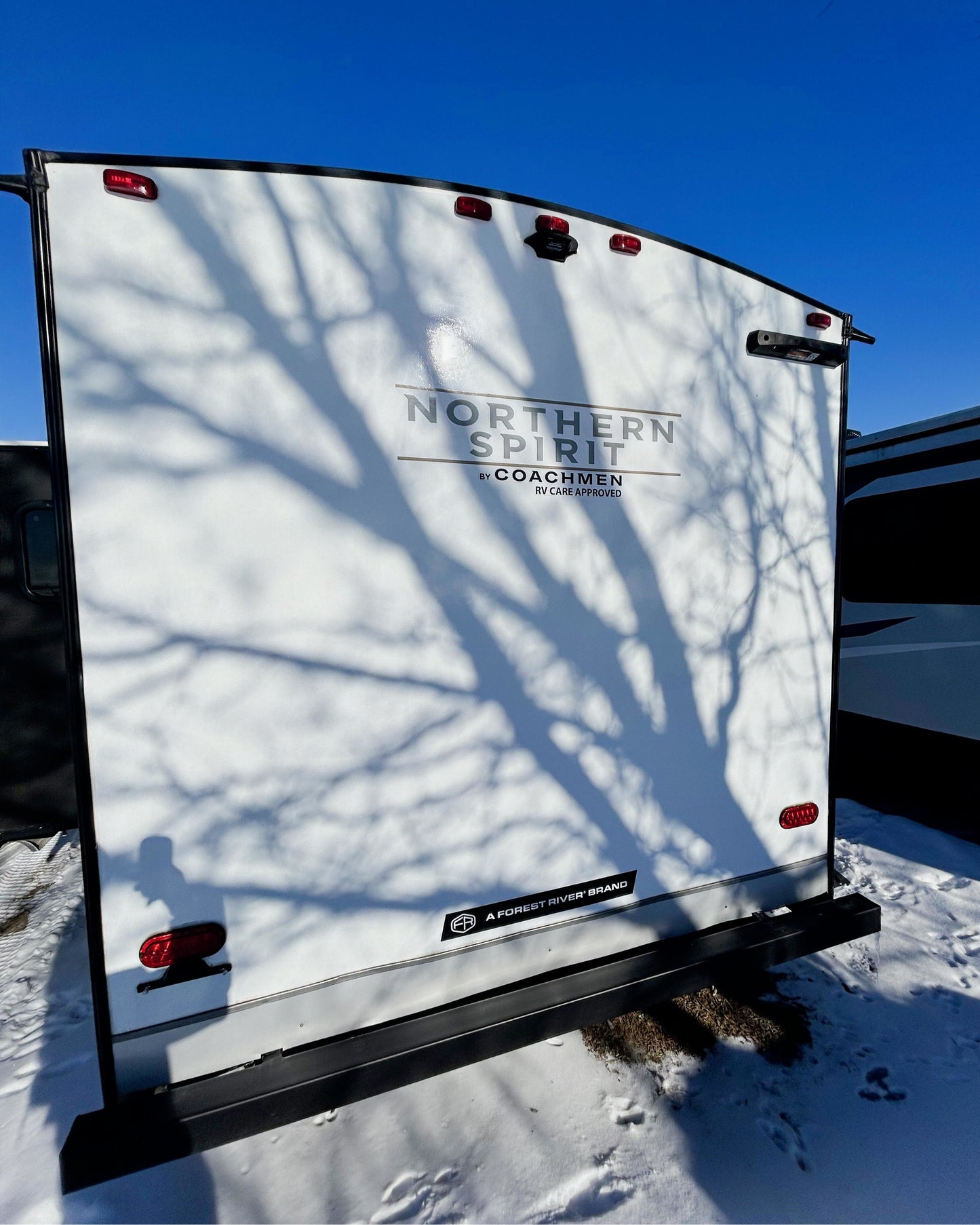 #8150 | 2025 FR Coachmen Northern Spirit 1943RB Ultra Lite Travel Trailer