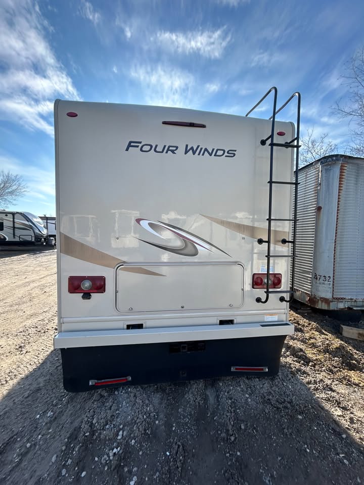 #8198 | 2019 Thor Four Winds 31Y C Class Motorhome