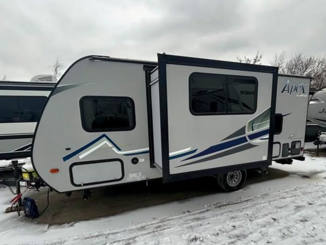 #8201 | 2018 Coachmen Apex Nano 193BHS Travel Trailer