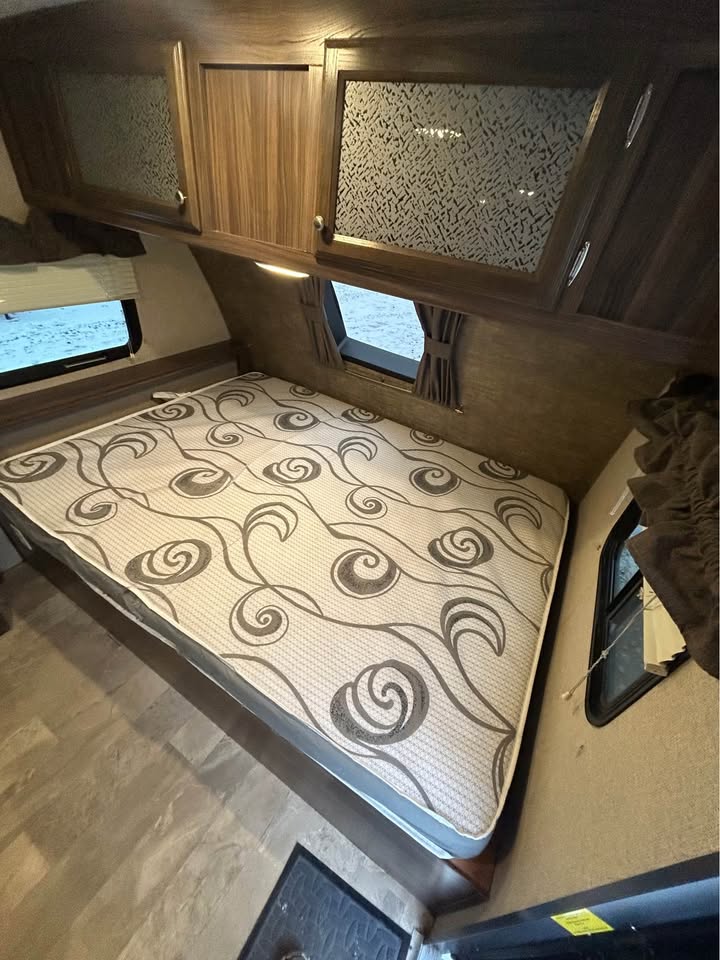#8201 | 2018 Coachmen Apex Nano 193BHS Travel Trailer