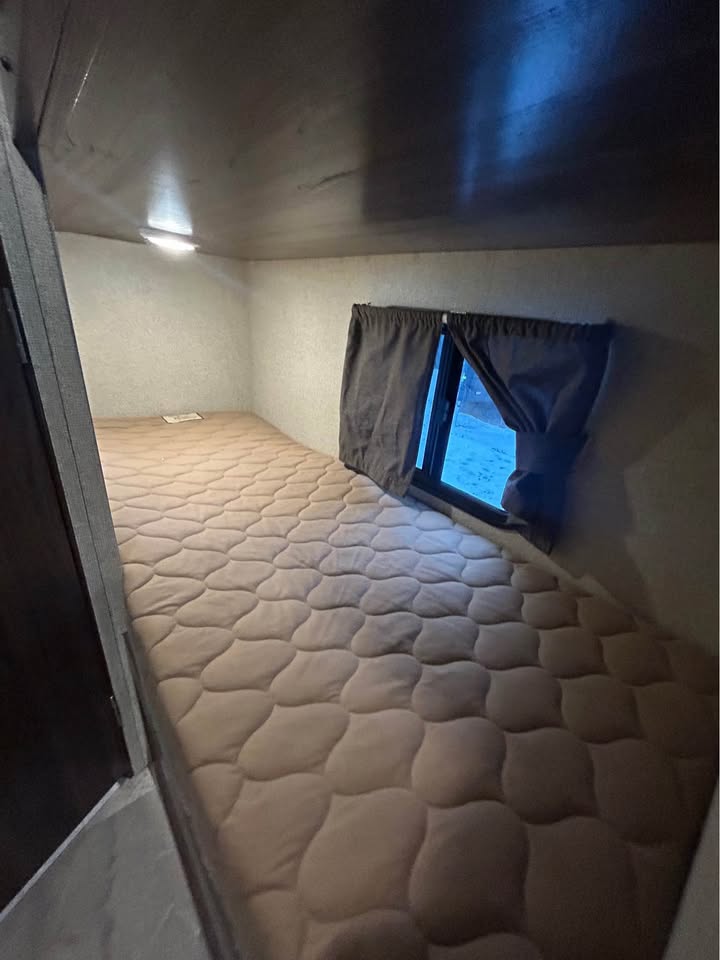 #8201 | 2018 Coachmen Apex Nano 193BHS Travel Trailer