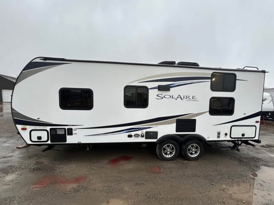 #8204 | 2018 Forest River Palomino Solaire 211BH Travel Trailer