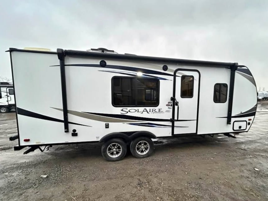 #8204 | 2018 Forest River Palomino Solaire 211BH Travel Trailer