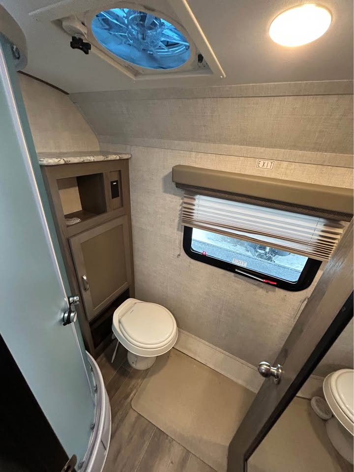 #8224 | 2022 Gulf Stream 19RBS Travel Trailer