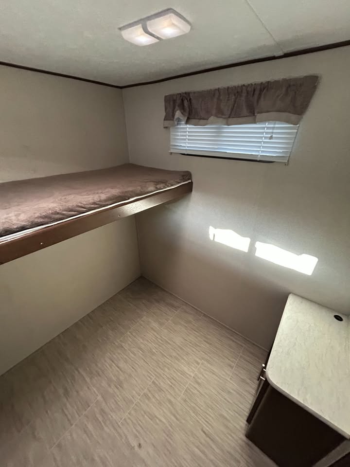 #8234 | 2018 Prime Time Avenger 29RBS Travel Trailer