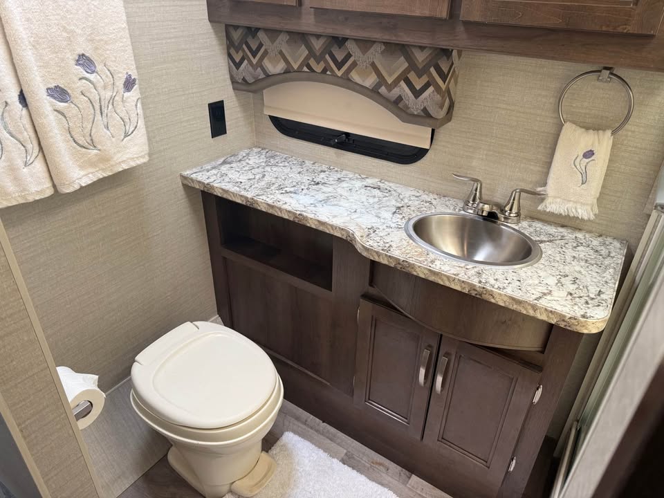 #C7201 | 2019 JAYCO Alante 29S Class A Motorhome