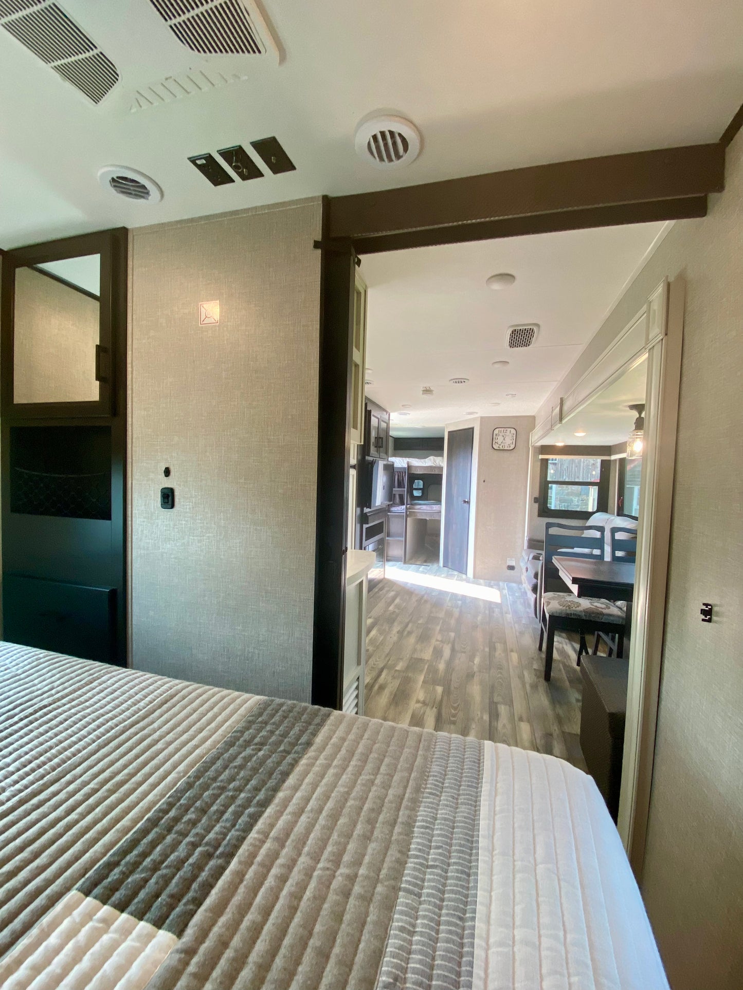 #8130 | 2022 JAYCO Eagle 284BHOK