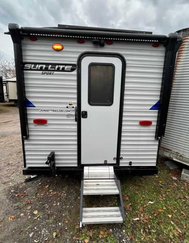 #8119 | 2024 SUNSET PARK SUNLITE 16BH