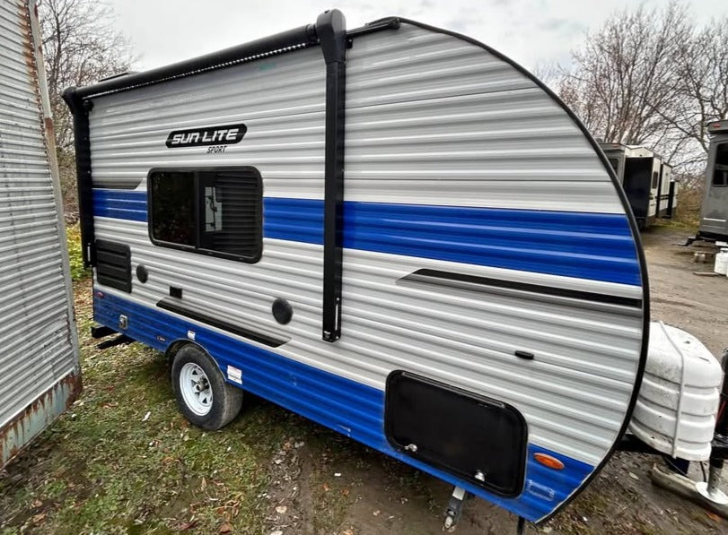 #8119 | 2024 SUNSET PARK SUNLITE 16BH